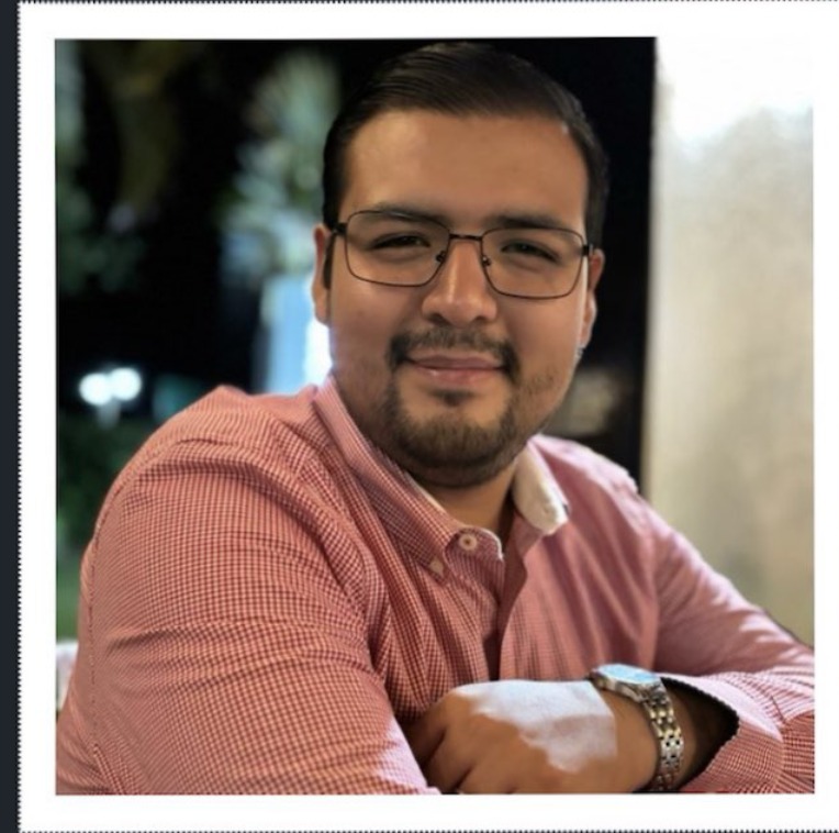 Daniel Navarro, pianista acompañante del Coro de Niños